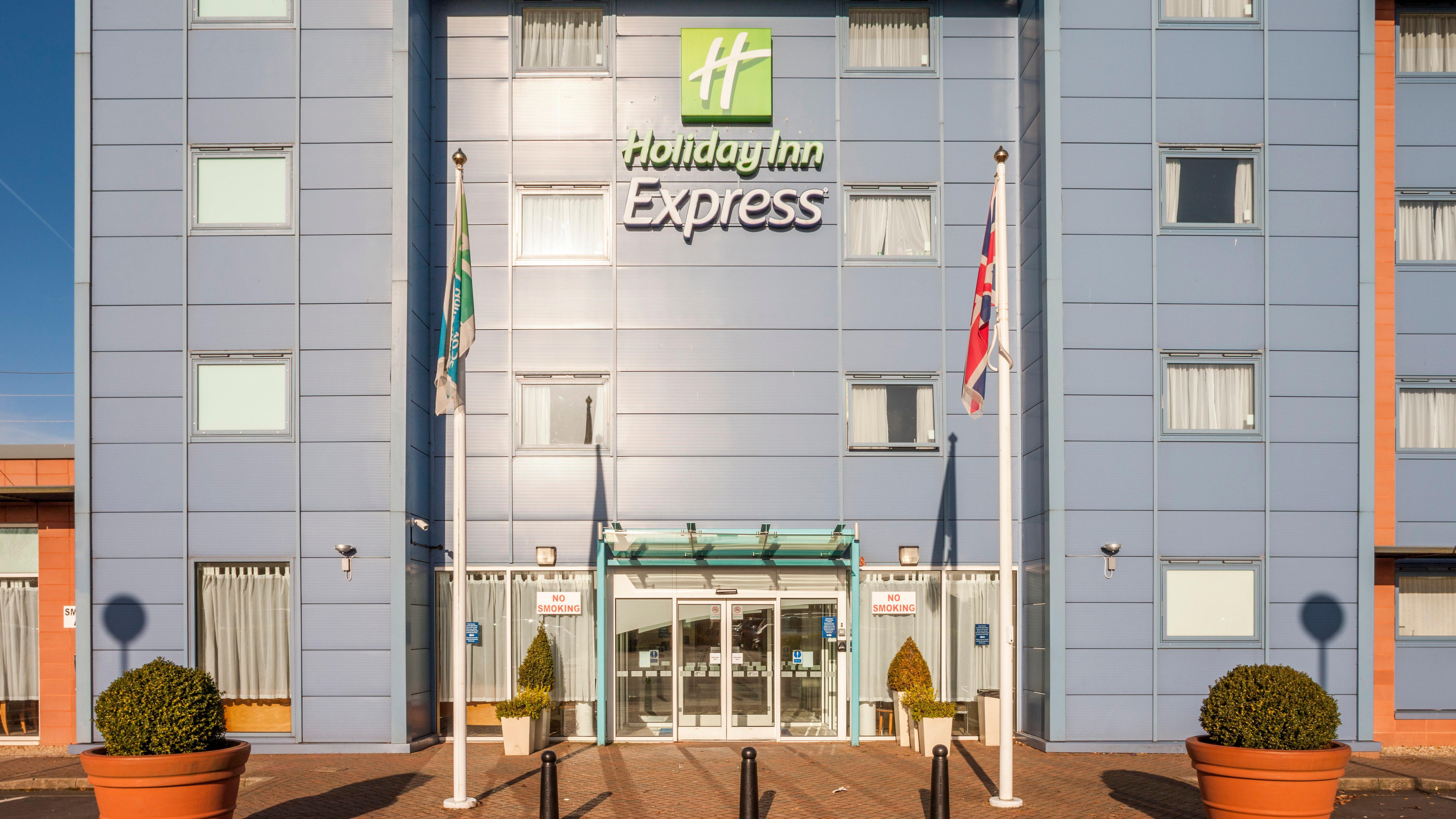 Holiday Inn Express Oxford Kassam Stadium, An Ihg Hotel Exterior photo